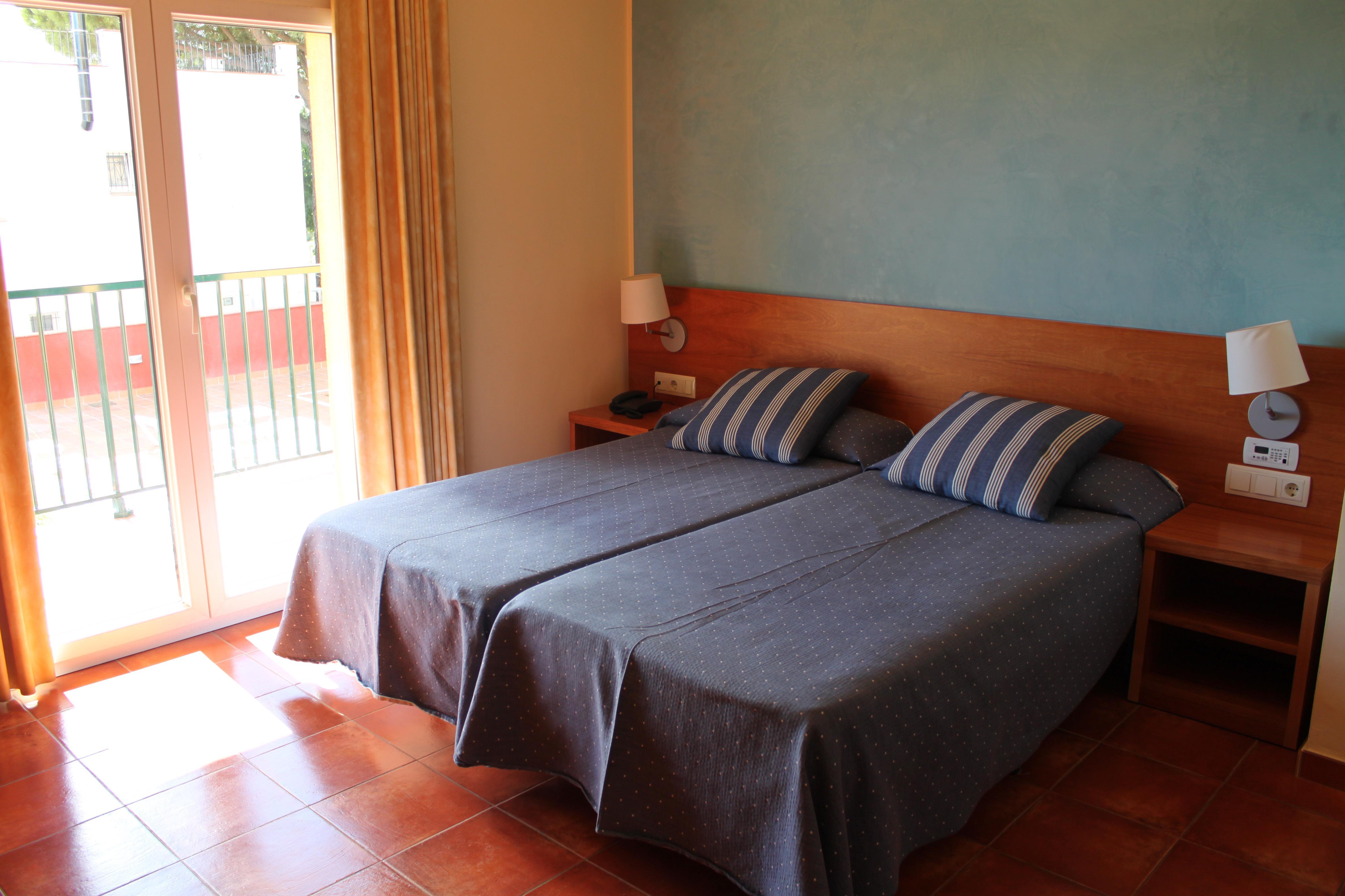 Hotel Picasso Torroella De Montgri Luaran gambar