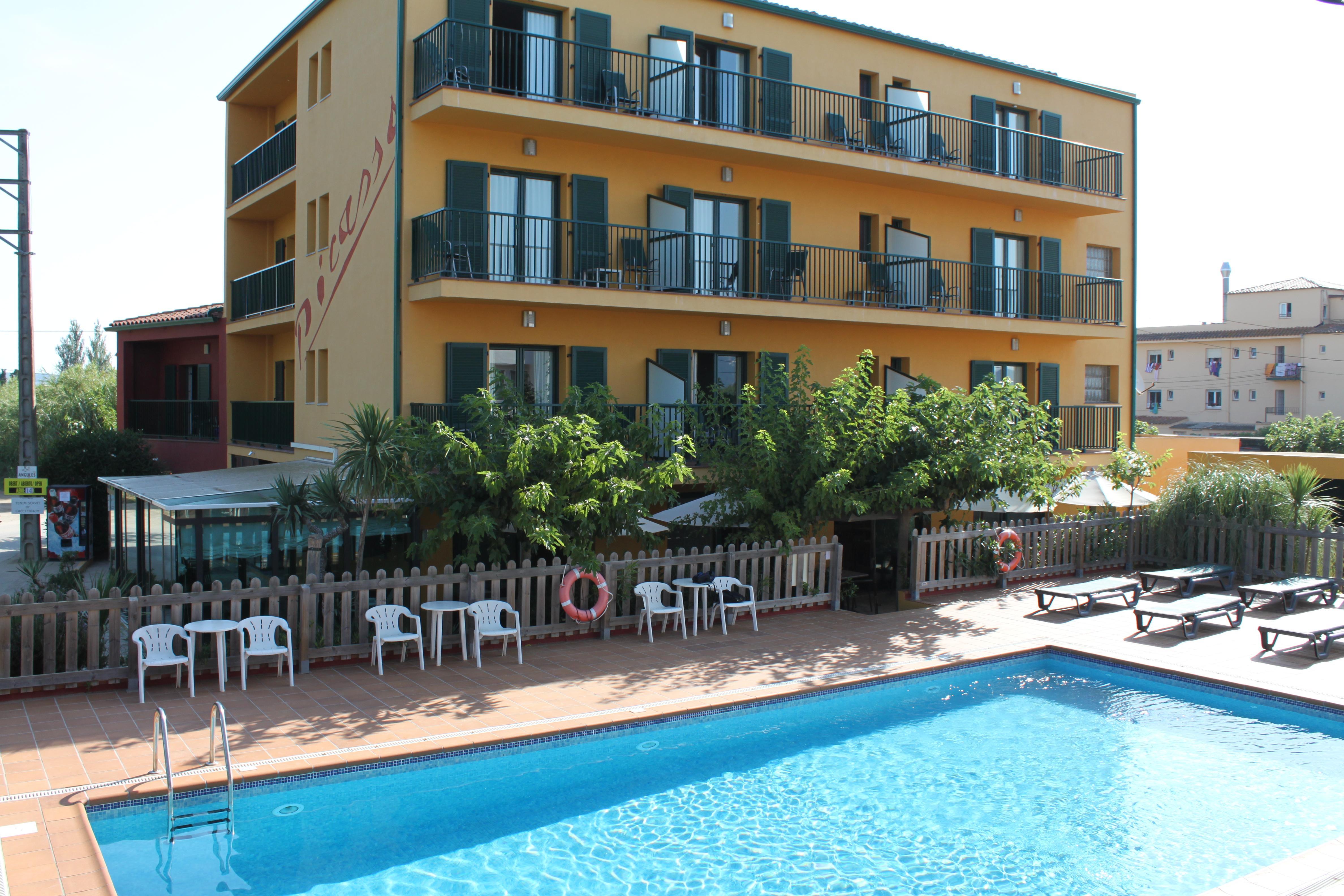 Hotel Picasso Torroella De Montgri Luaran gambar