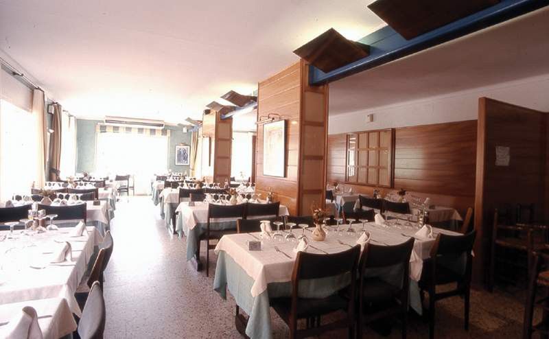 Hotel Picasso Torroella De Montgri Luaran gambar