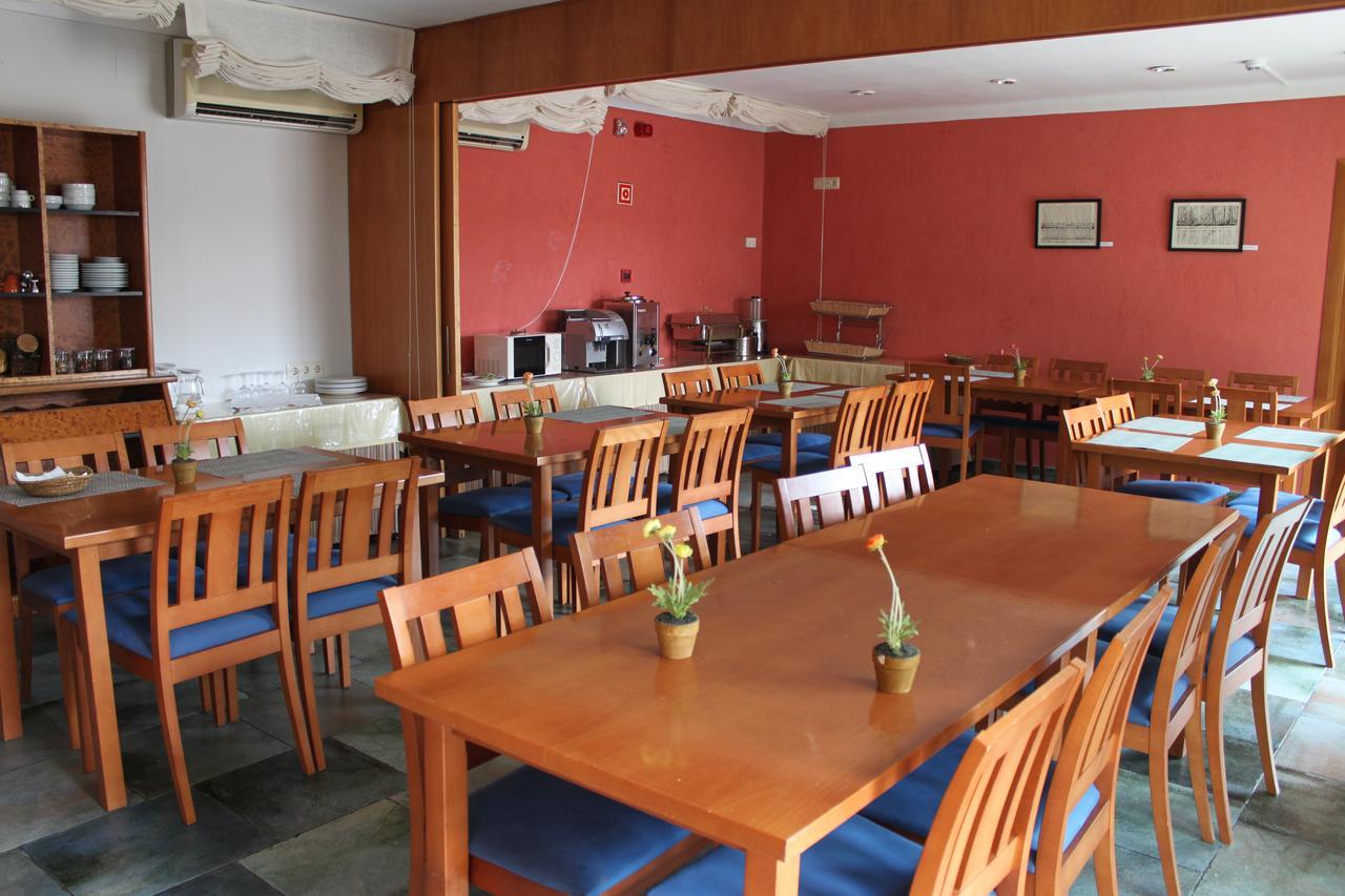 Hotel Picasso Torroella De Montgri Luaran gambar